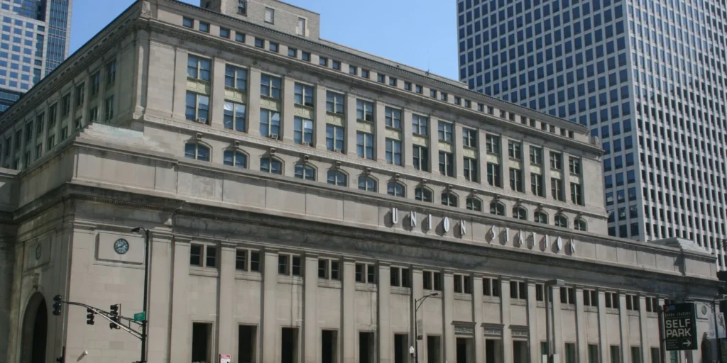 Amtrak Chicago Stations