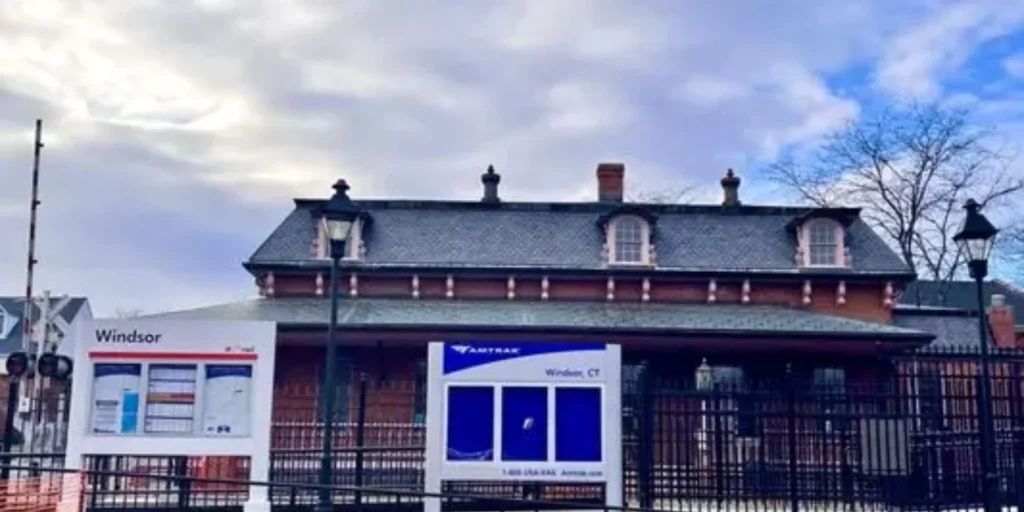 Windsor Locks Station